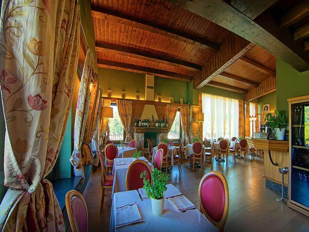 Agriturismo Il Boschetto Villa Ornago Restoran foto