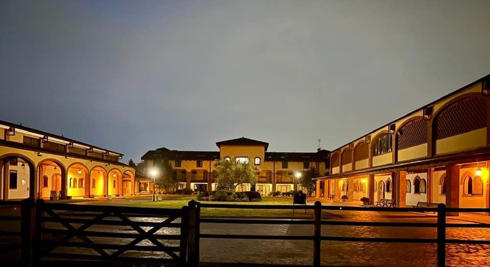 Agriturismo Il Boschetto Ornago Bagian luar foto