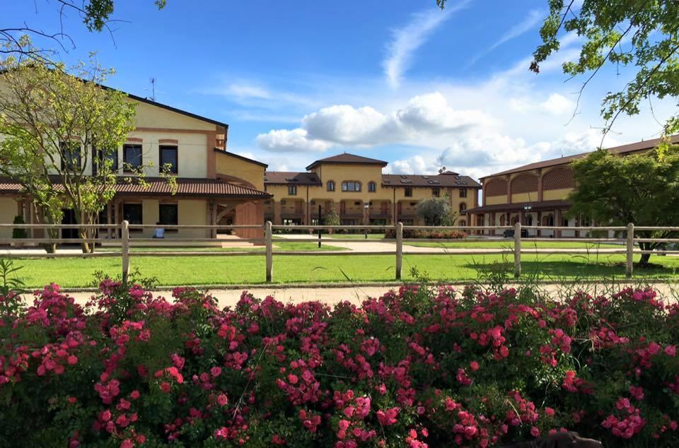 Agriturismo Il Boschetto Villa Ornago Bagian luar foto